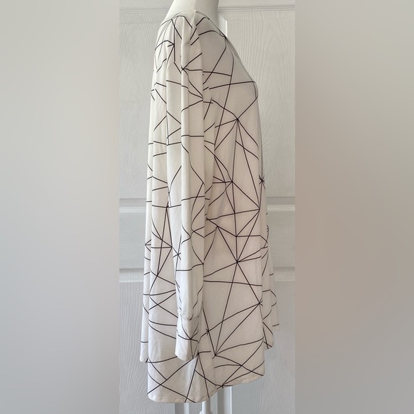 NWT LulaRoe Plus Size Long Sleeve Tunic Size 2X - Picture 11 of 12